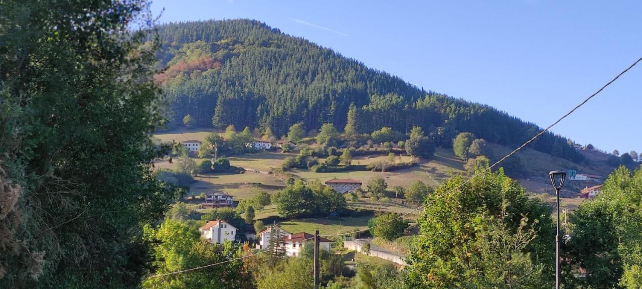 Holiday home Rural, Jardin, A 25 Minutos De Bilbao, Parking Gratuito